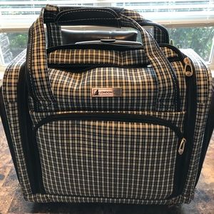 London Fog carry-on Luggage